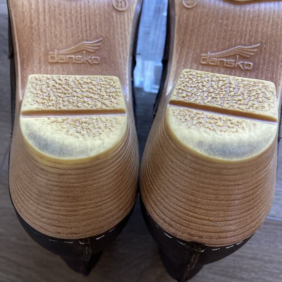 Dansko Maria Ankle Boots Sz 37 EU 6 US Brown Leather Milled Nubuck - Picture 5 of 11